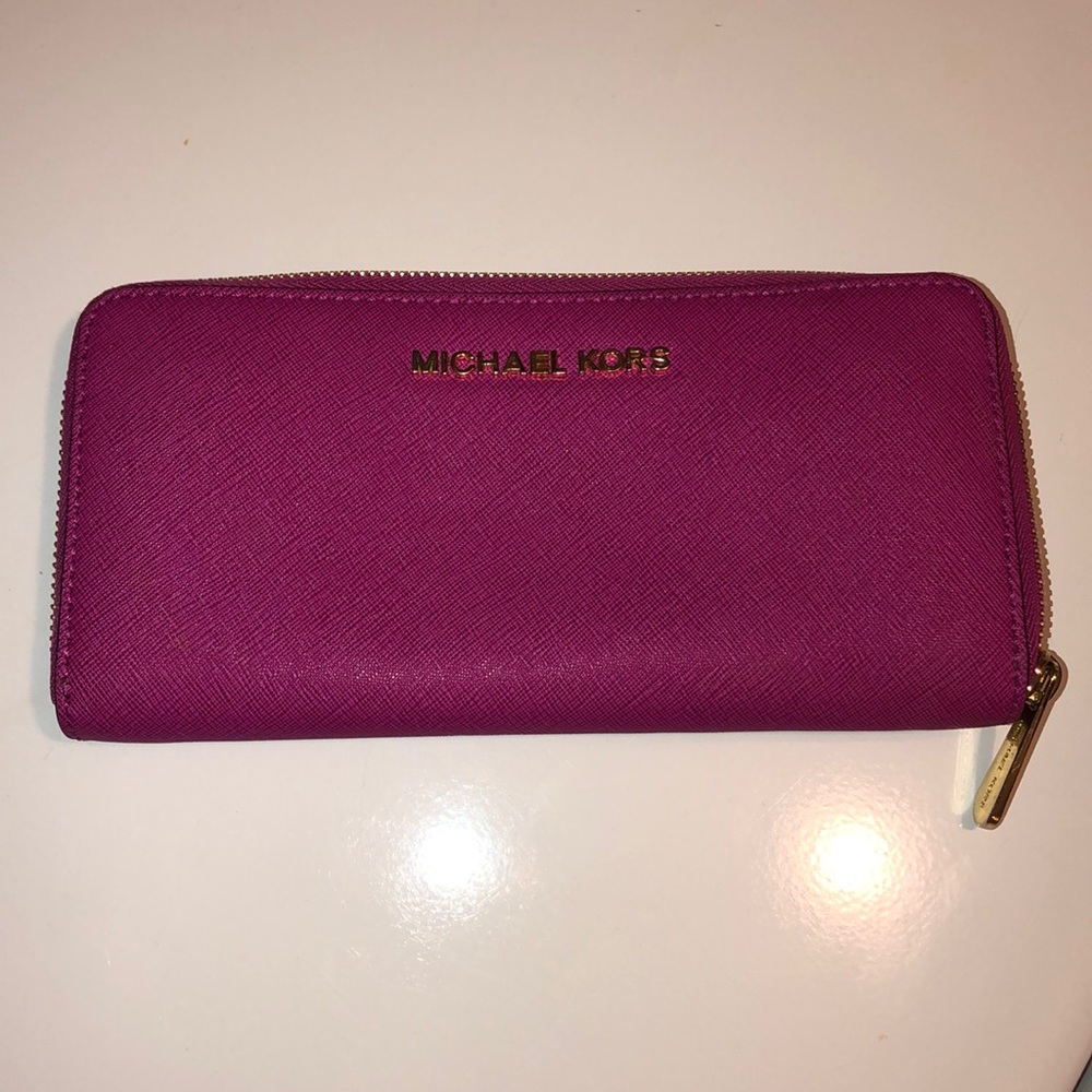 Michael Kors Staffino Leather Wallet